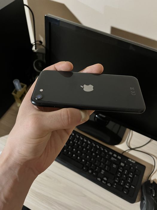 iPhone SE 2020
