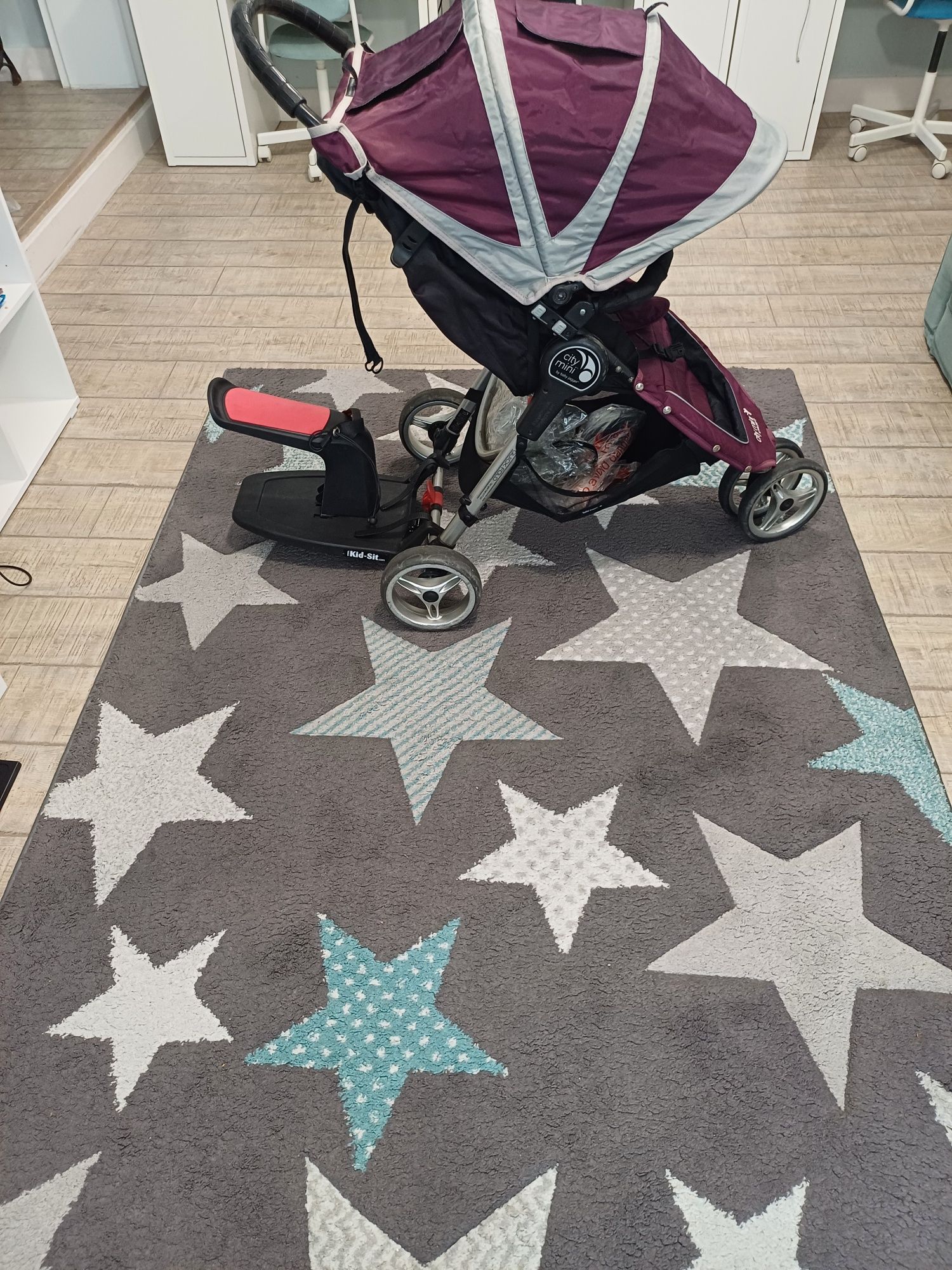 Vând cărucior sport CITY MINI by baby-jogger