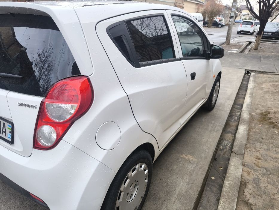 Спарк 1 қўл мошина евро кондиционер бор