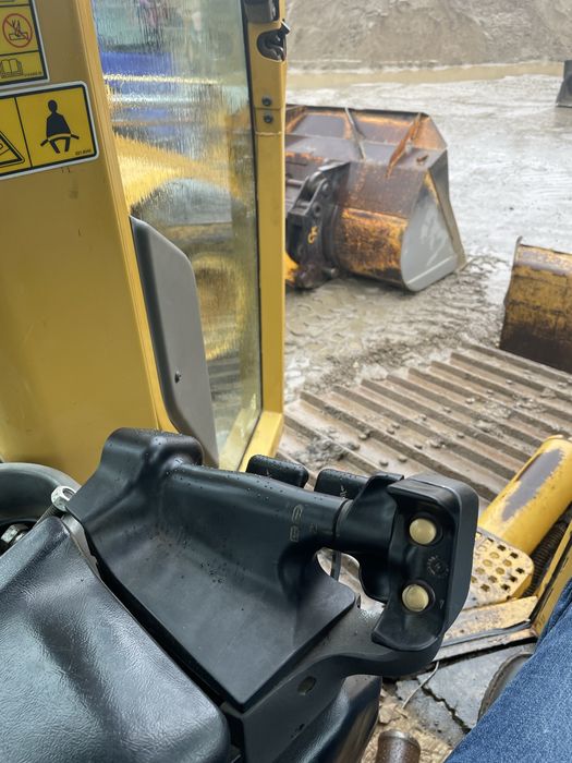 Inchiriez / vind Buldozer Caterpillar D6 N Lgp CAT