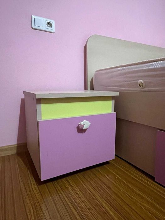 Mobilier complet (cameră copil) + saltea