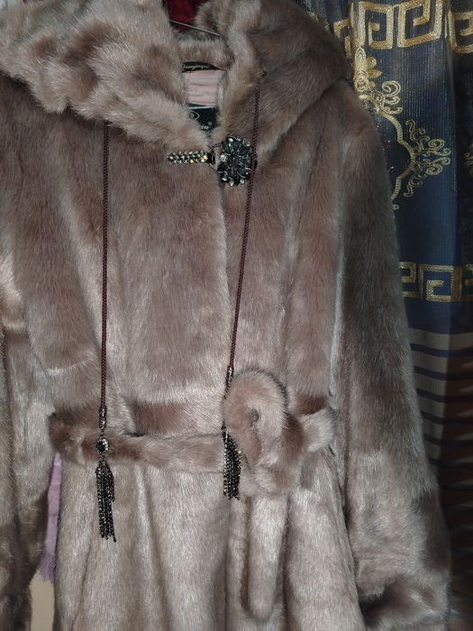 Shuba sotiladi narhi kelishiladi yangi kiyilmagan sifati zo'r