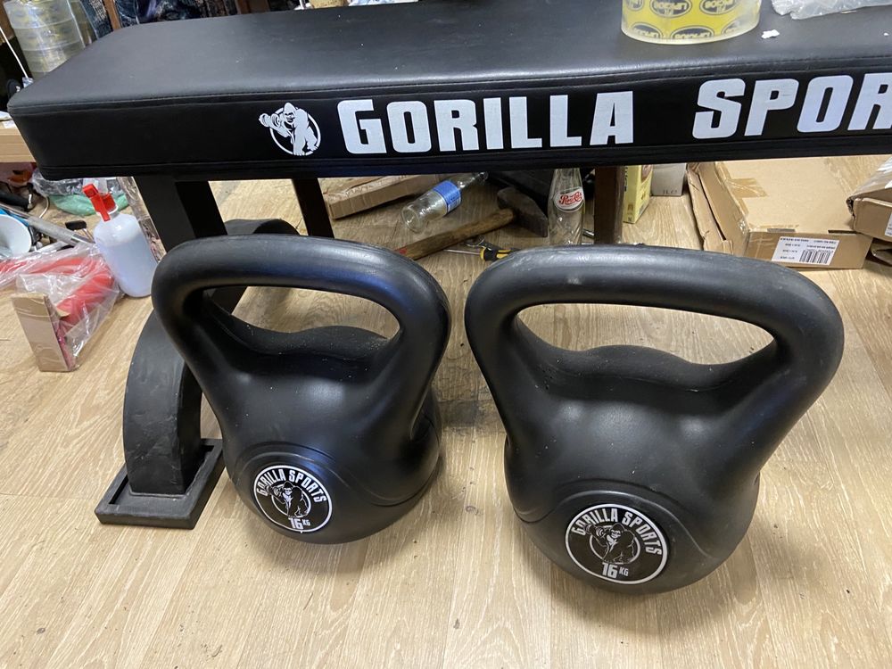 Set kettlebell noi 16 kg+16=32 kg made in Germany pret 90 ron bucata