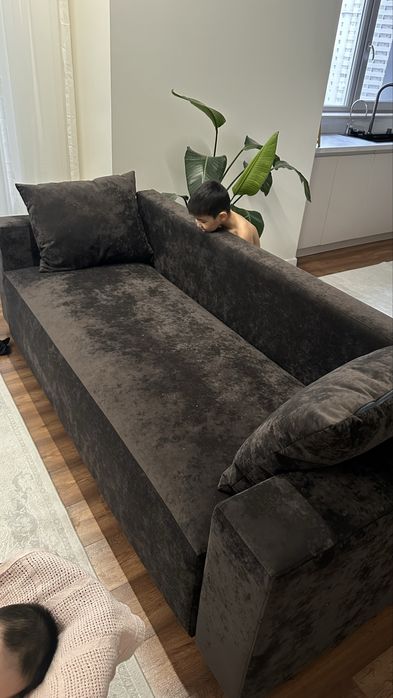 Диван гостинный