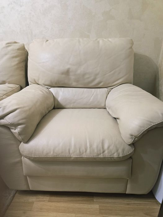 Pat extensibil și fotoliu piele naturală MobExpert