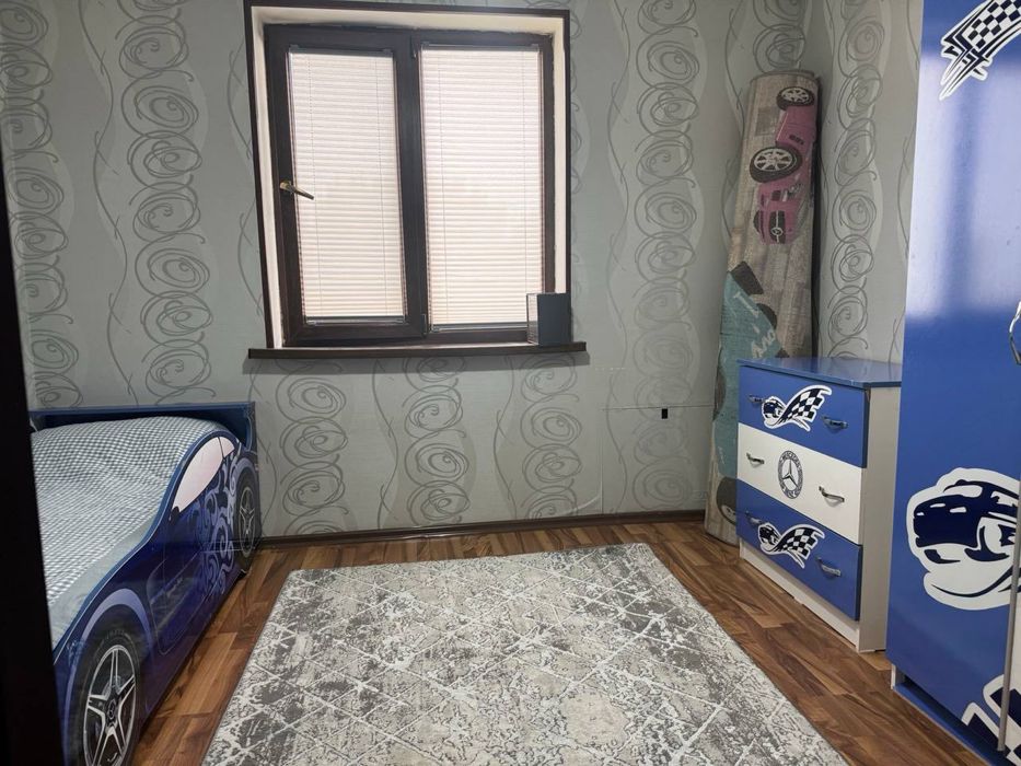 Kvartira sotiladi, uy sotiladi, 5 xona. Продается 5 комнатная квартира