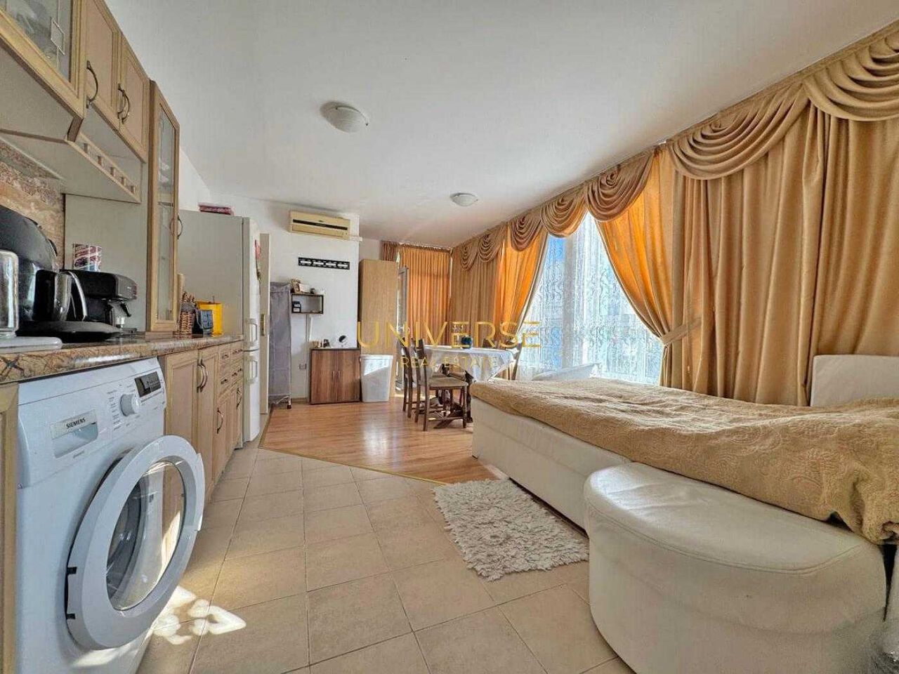 Продава се Двустаен апартамент в к.к. Слънчев бряг - 60 кв.м за 1100 €/кв.м - Снимка #2