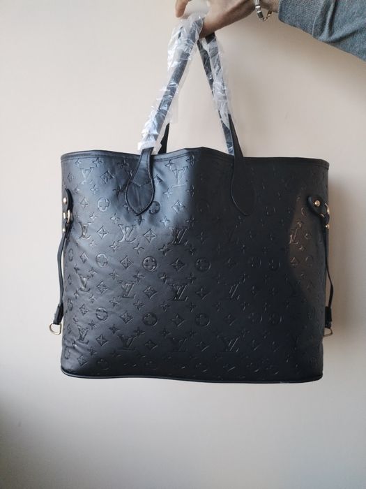 LOUIS VUITTON-Дамска Кожена Чанта.