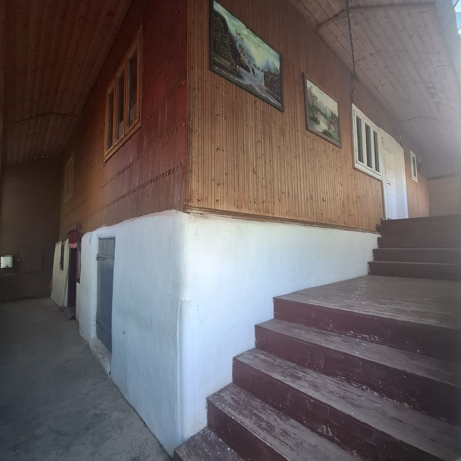Vând casa în Garda de sus