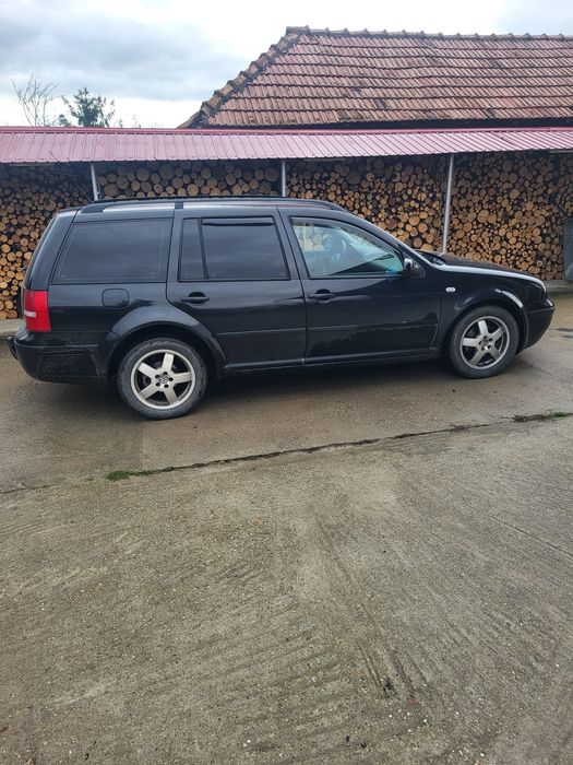 Vând VW Golf 4 super intretinuta