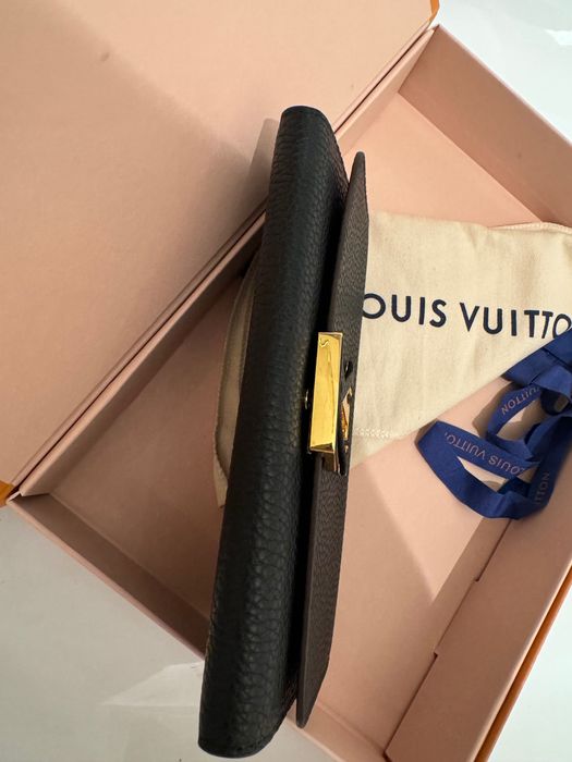 Portofel original Louis Vuitton Capucines
