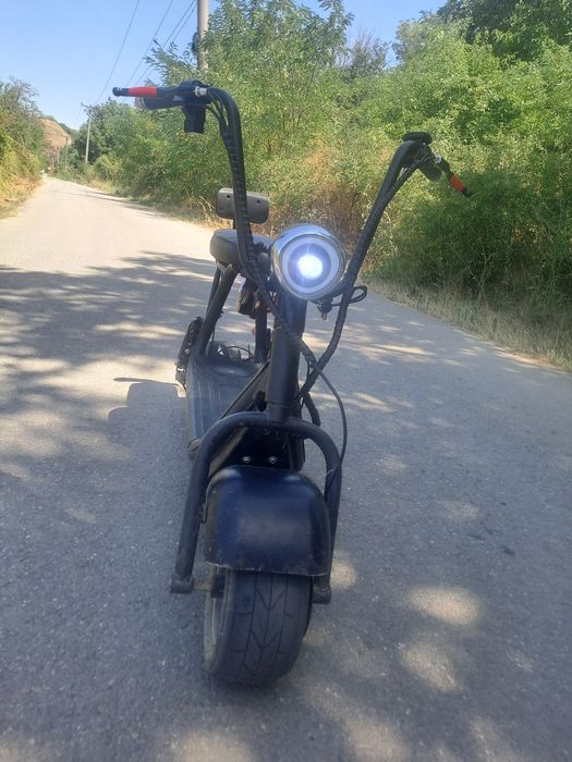Vând scuter electric Harley