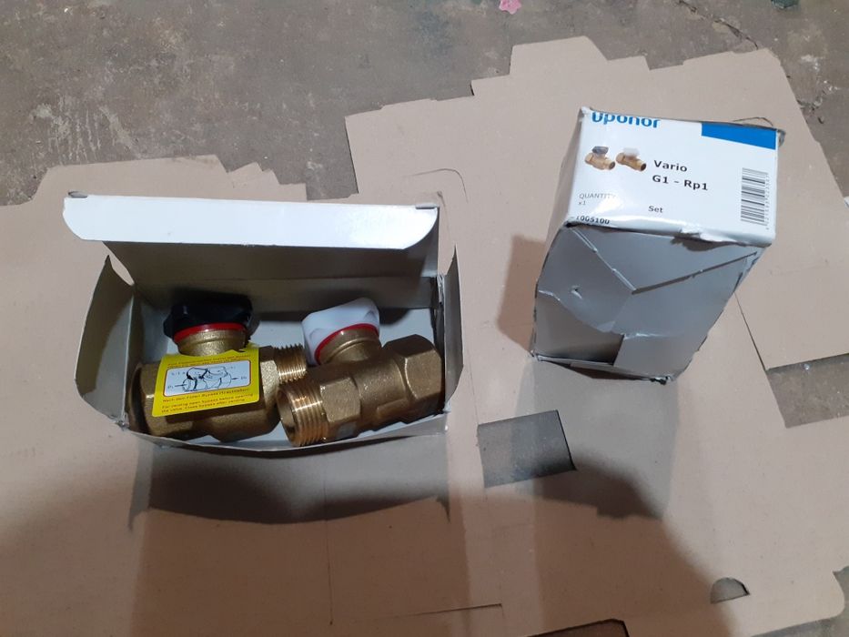 Uponor Set Robinet Distribuitor 1"FE-1" FI