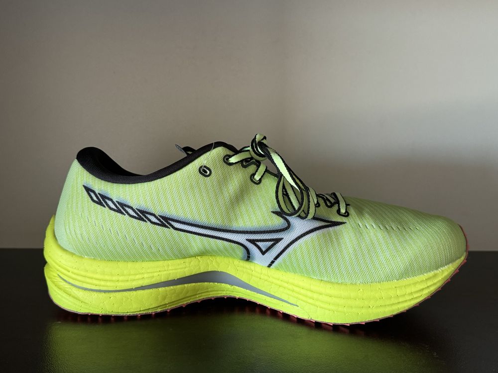 Mizuno Wave Rebellion Налични 44.5н 29см/46н 30см Стелка