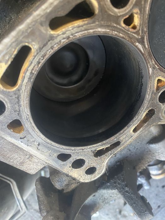 блок с бутала и колянов вал ауди 3.0тди bmk