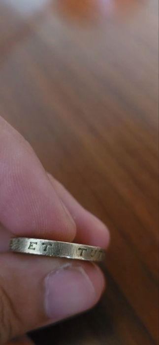Vand moneda one pound regina elisabetha ll 1996