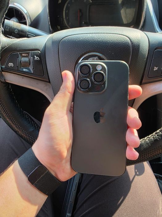 Iphone 16 pro подарок часы apple watch