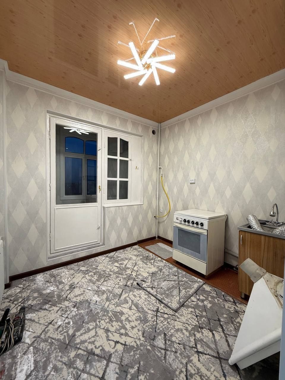 Yunusobod 14 kv Orentir Boxodir 2 xona Evro Remont 60 kv