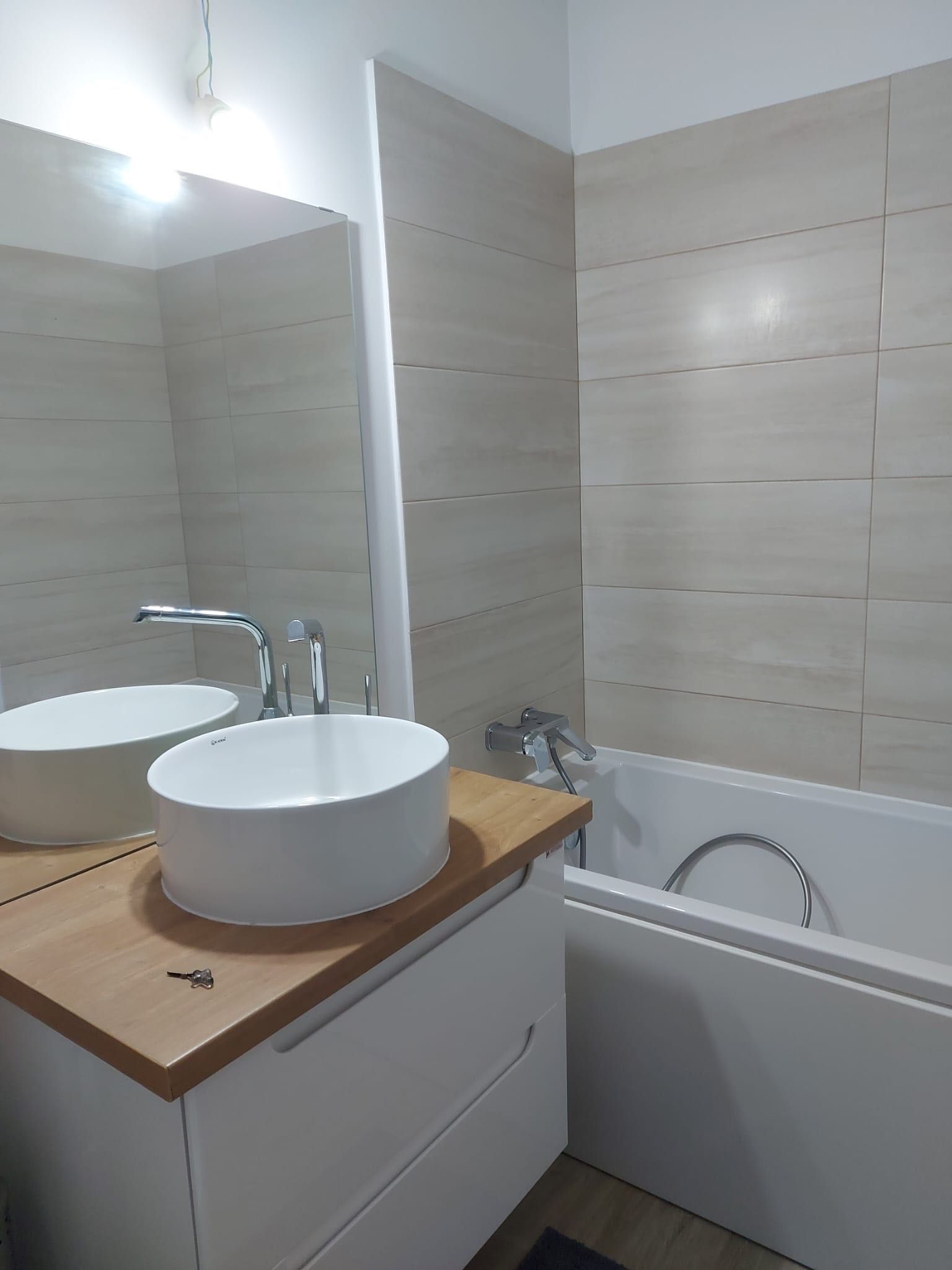 Apartament modern 3 camere, la 5 minute de metrou-Aparatorii Patriei
