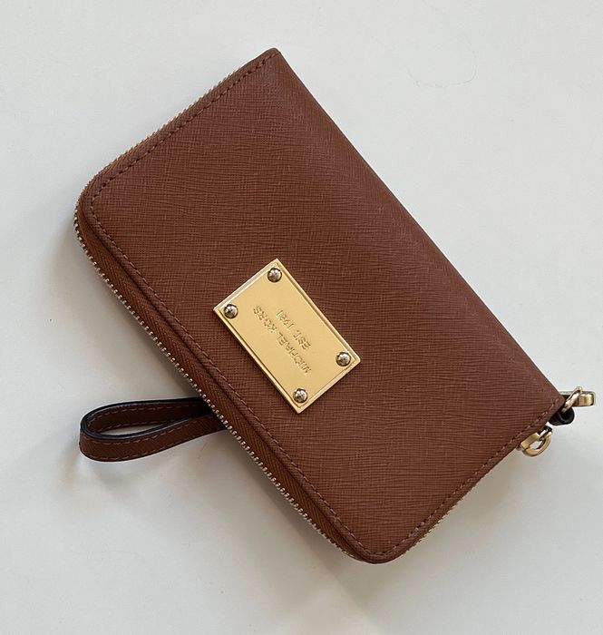 Michael Kors нов дамски портфейл в класическо кафяво