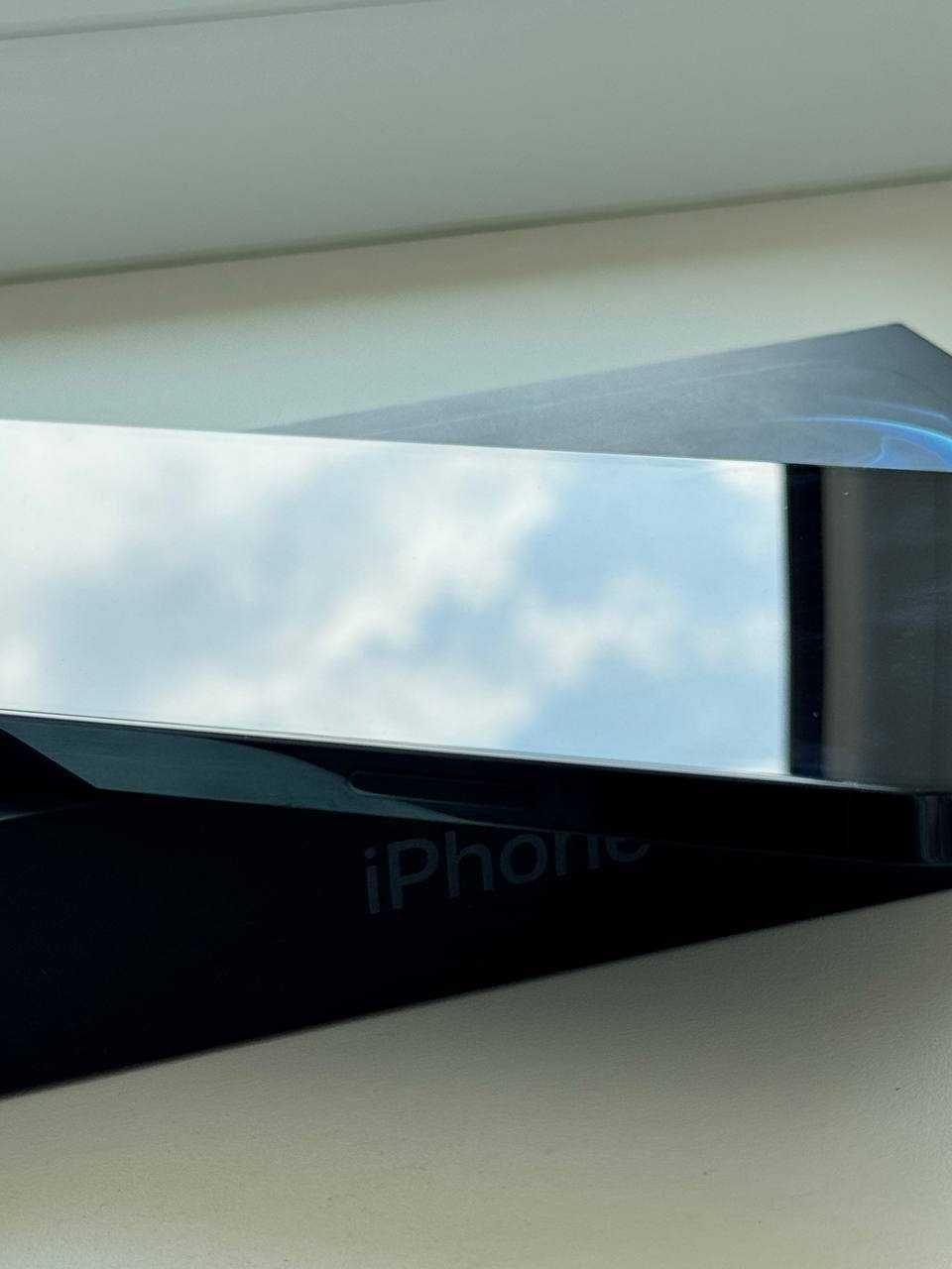 Продам iPhone 12 Pro Max