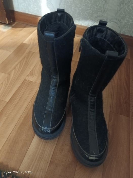 Продам зимние сапоги