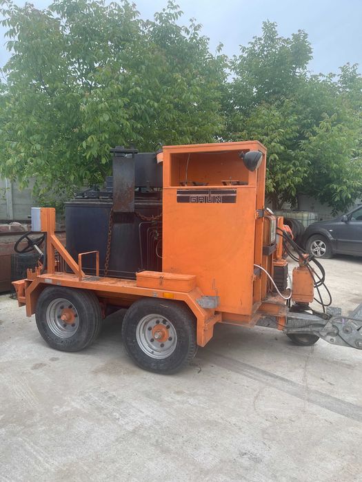 Masina colmatat rosturi gudronator Grun RVK 450i-S