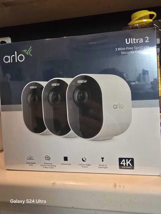 Arlo camere de supraveghere ! Arlo ultra 2,4K