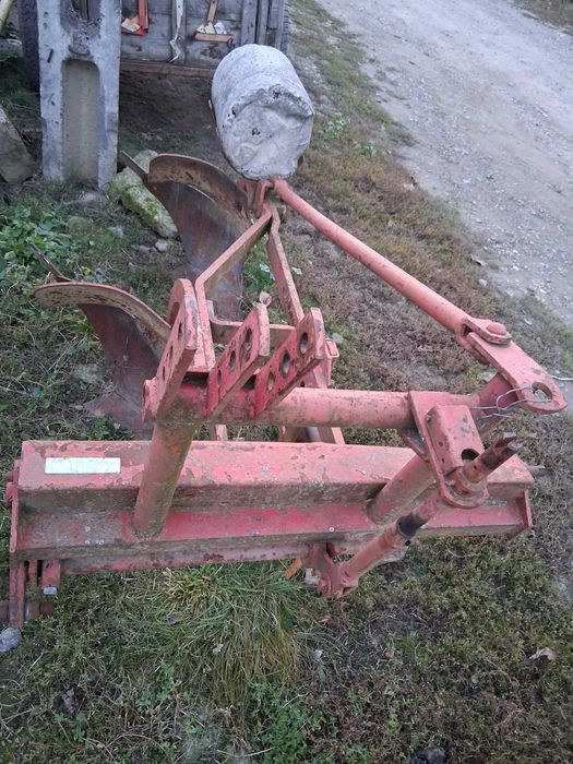 De vanzare plug 2 trupite