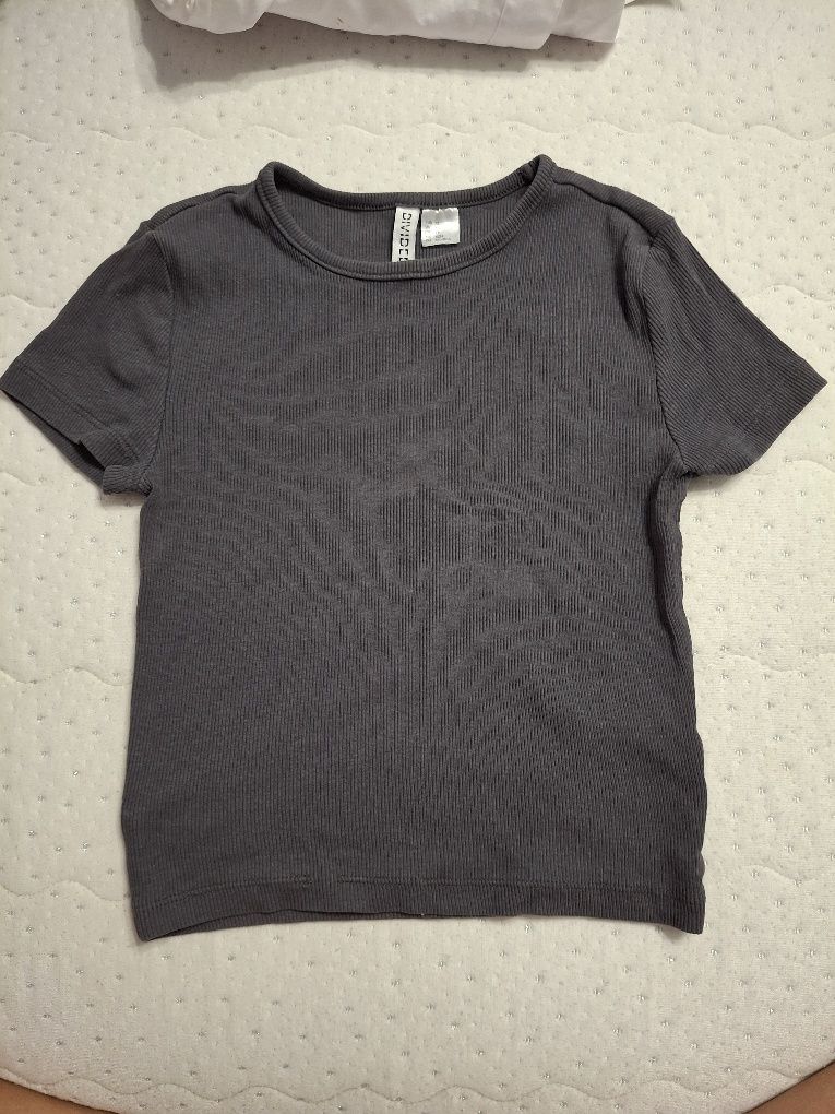 Crop tops - тениски и потници