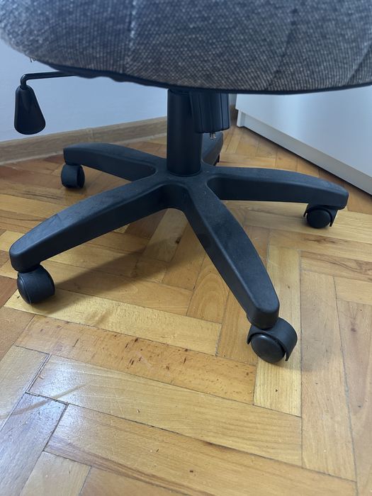 Директорски/дизайнерски стол за бюро