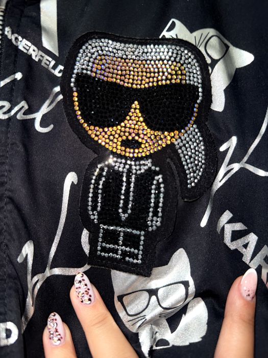 Яке(Karl Lagerfeld)