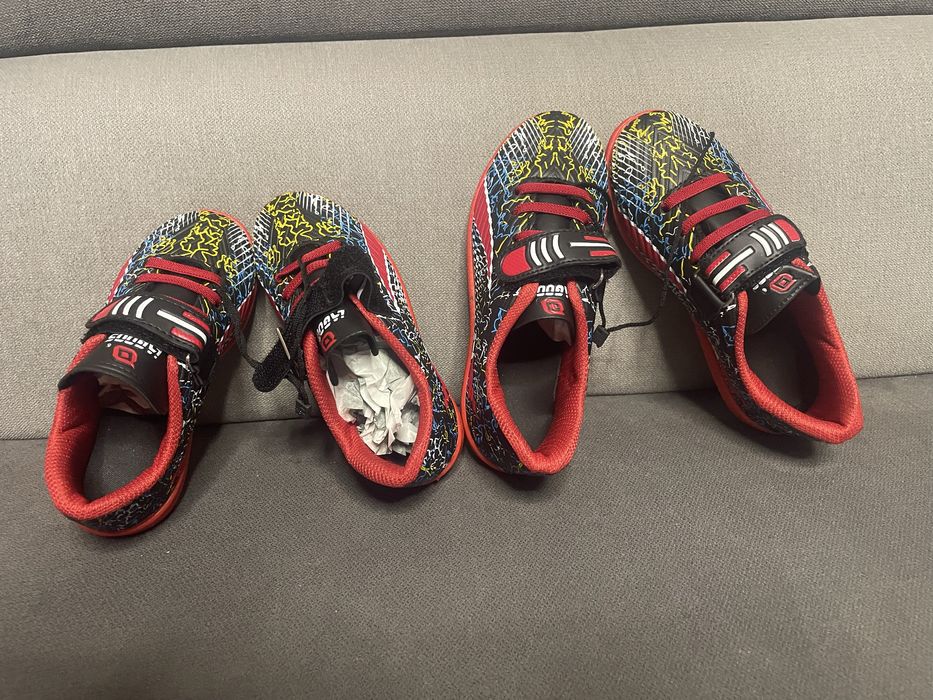 Детски футболни обувки 30 лв !!