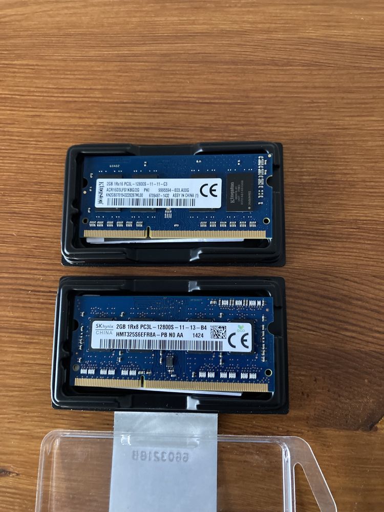 2 Placute RAM 2 GB SK Hynix si Kingston