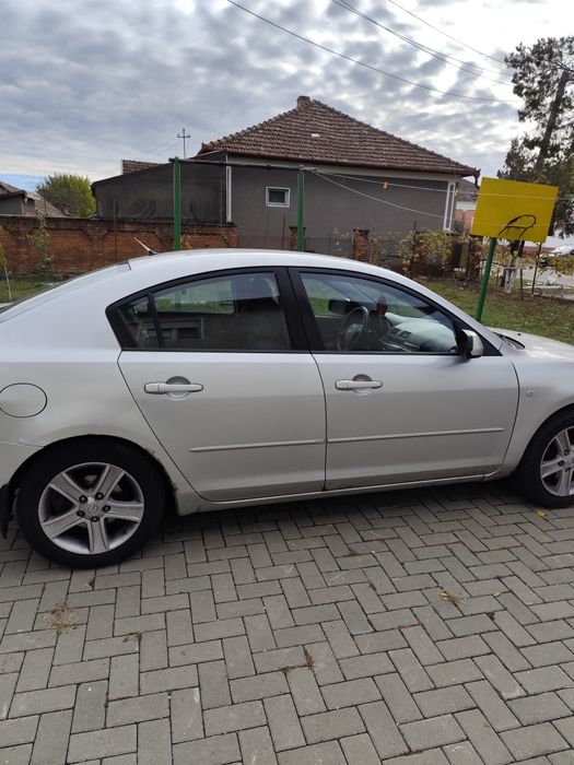 Mazda 3 Sedan benzină