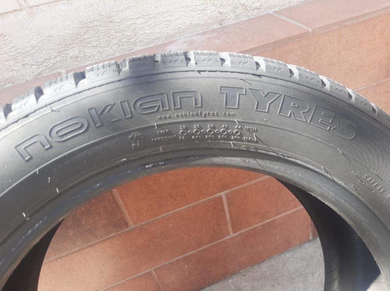 Автошины зимние в отличном состоянии