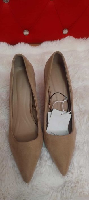 Pantofi Cu Toc Dama Crem