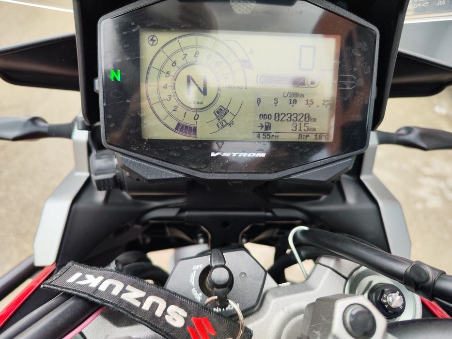 22400 km  2022 Suzuki v-strom DL 1050 garanție 2026