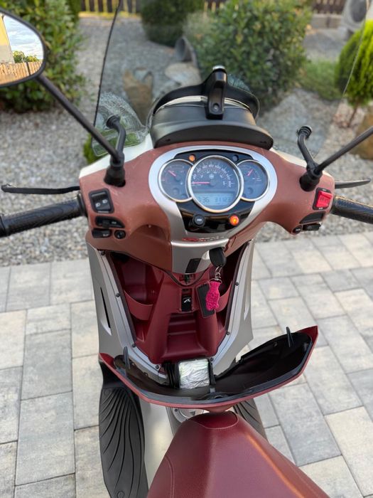 Piaggio Beverly 350