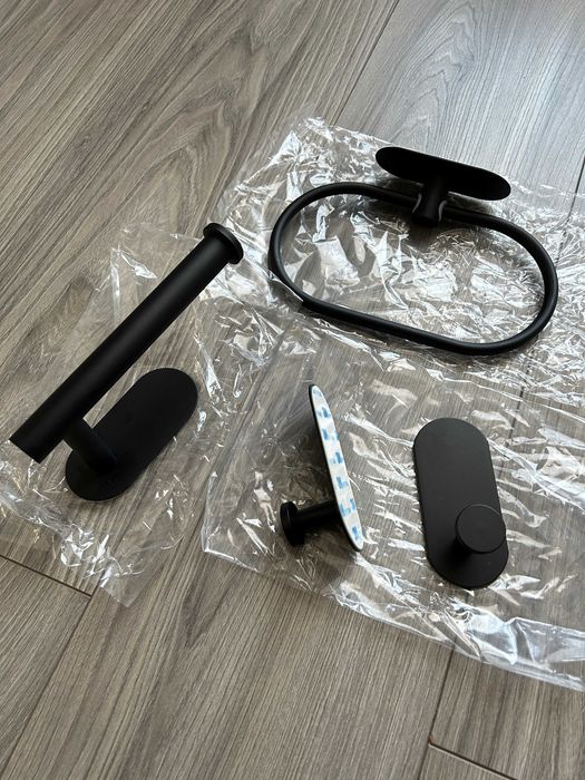 Set accesorii de baie premium, negru mat, 4 piese, autoadezive (3M)