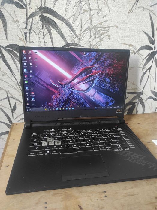 ASUS ROG Strix G512LI-SS74