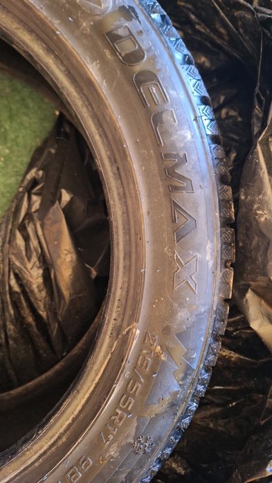 Зимний шины на 17/215/55