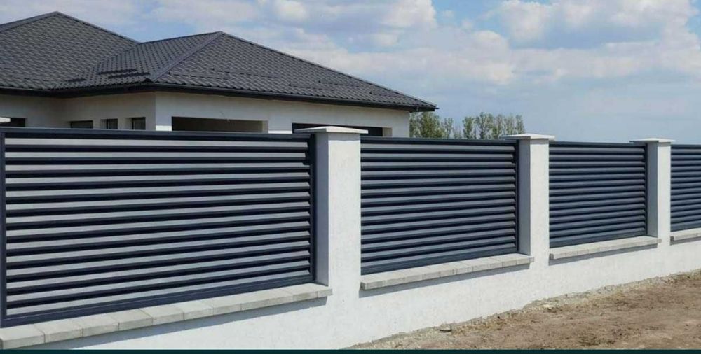 Executam garduri din jaluzele metalice