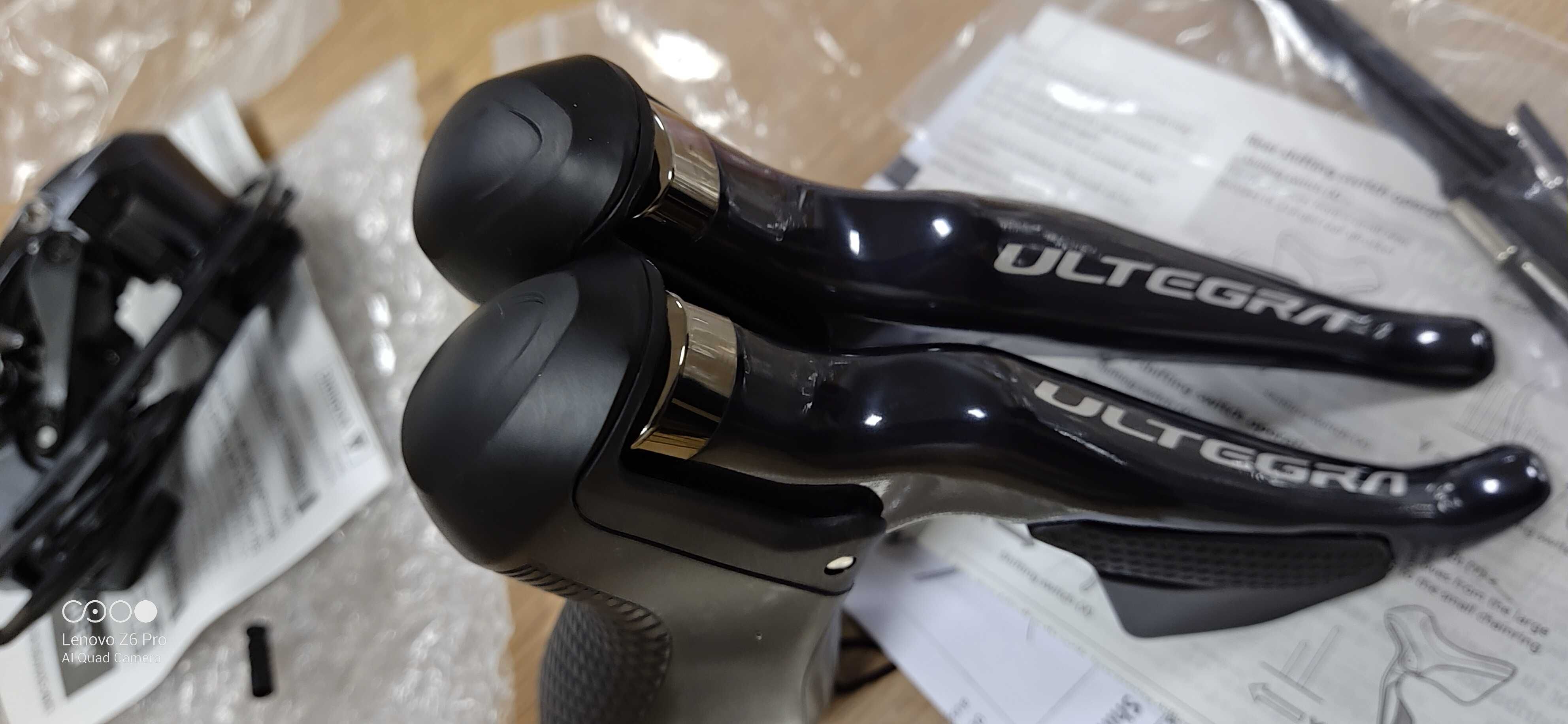 Shimano Ultegra DI2 ST-R8050 2-/11-Speed SHIFT/BRAKE LEVERS