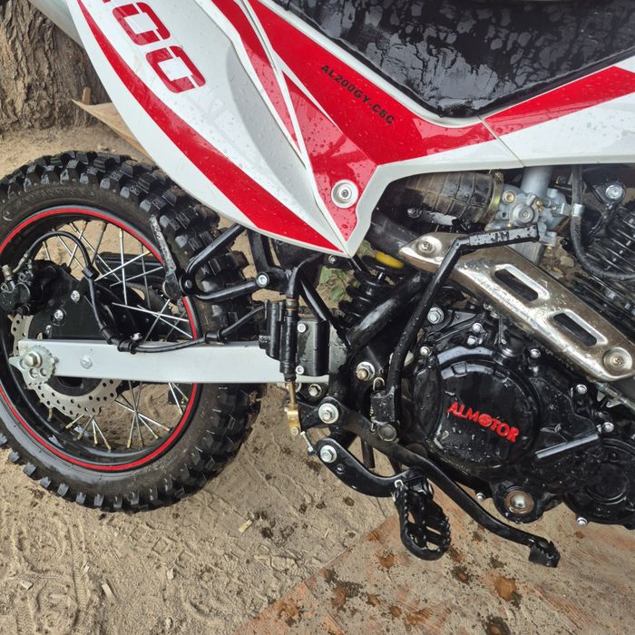 мотоцикл almotor 200