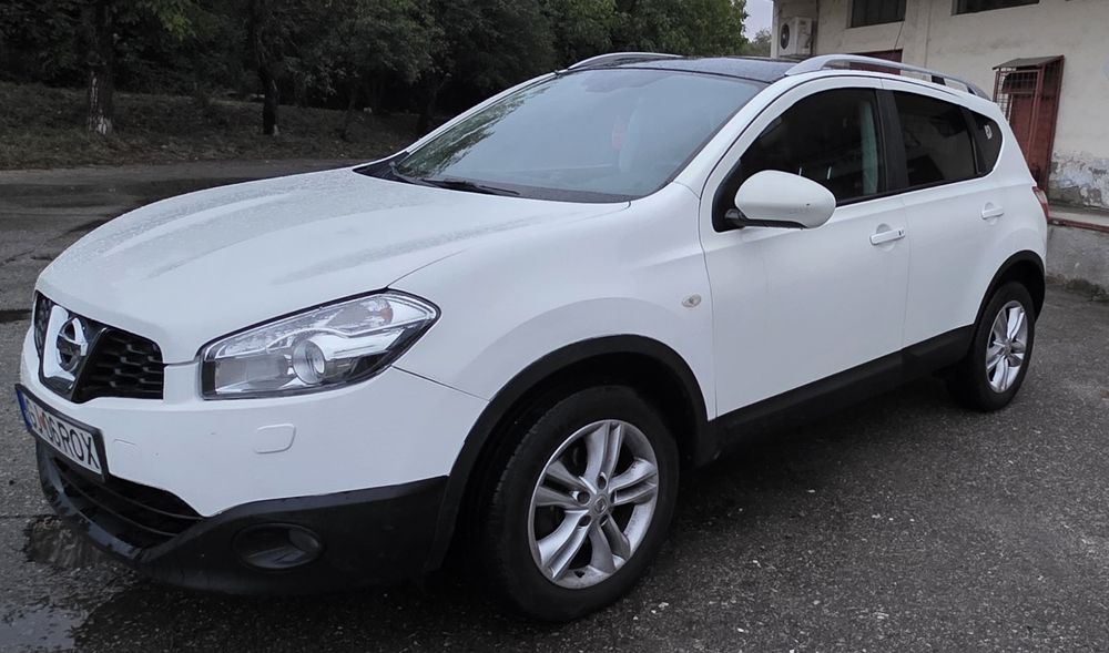 Nissan Qashqai/2012/panoramic/piele/camera/Keynes go
