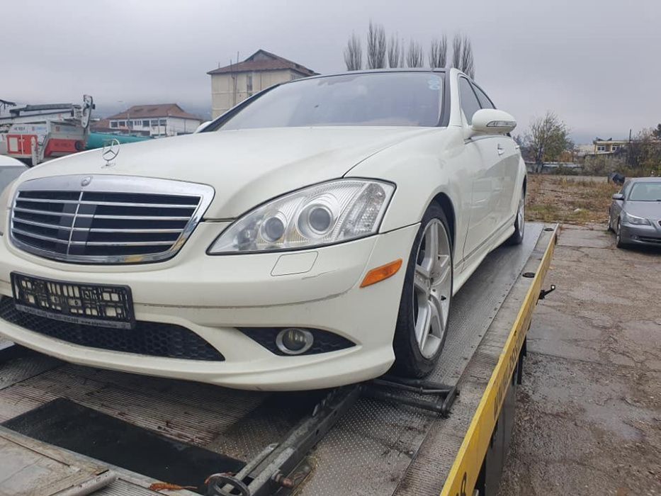 Dezmembrez Mercedes W221 S550 4 matic 2008