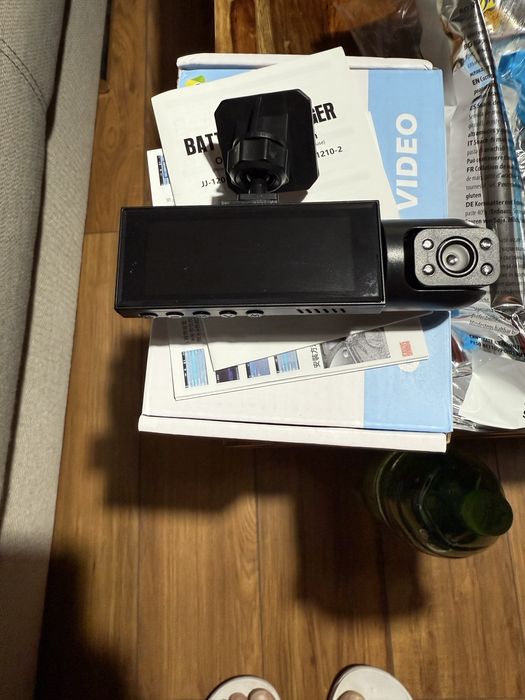 Vand camera video  auto/ nefolosita