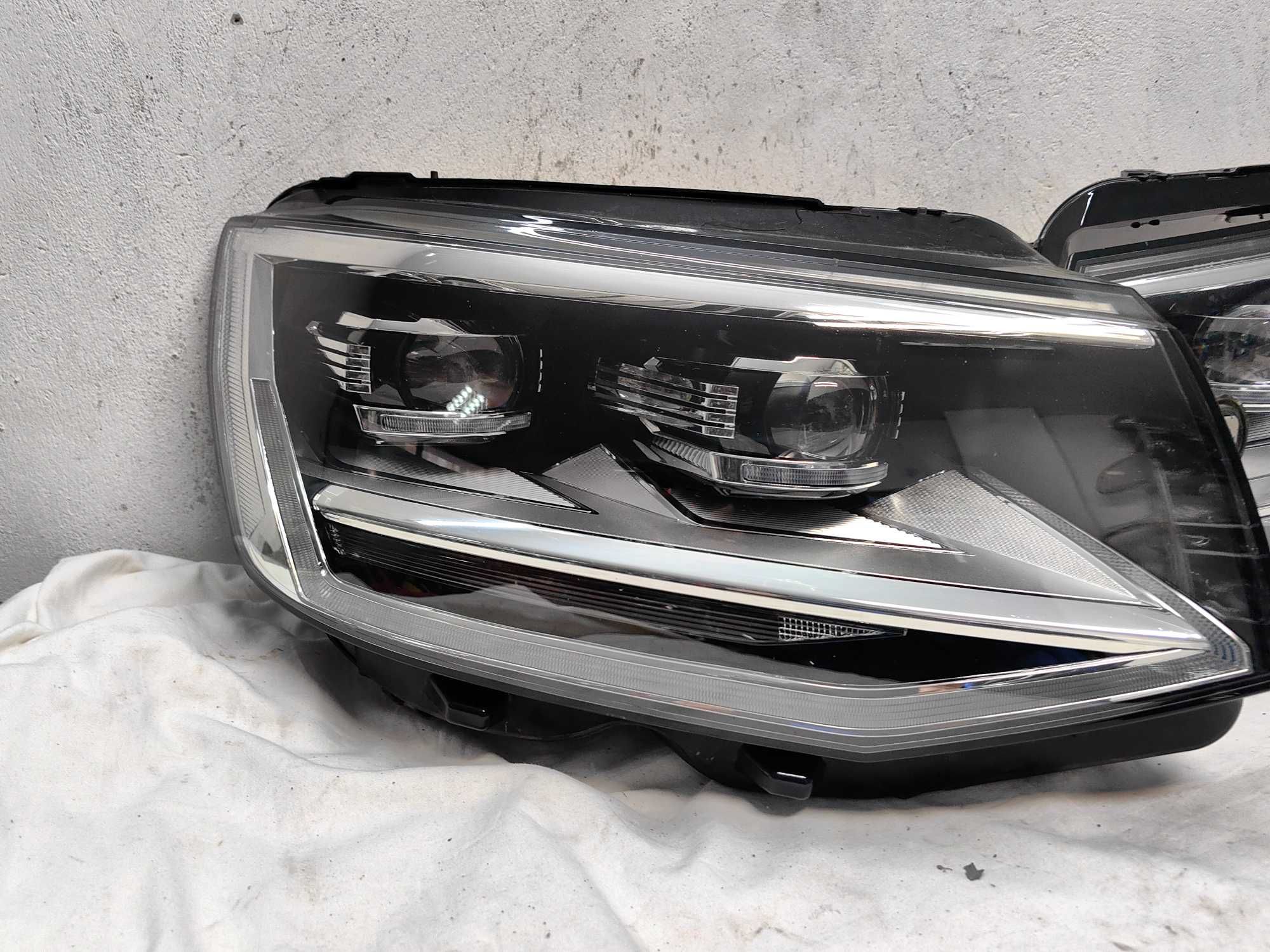 Оригинални  фарове  Vw T6 Multivan Full Led