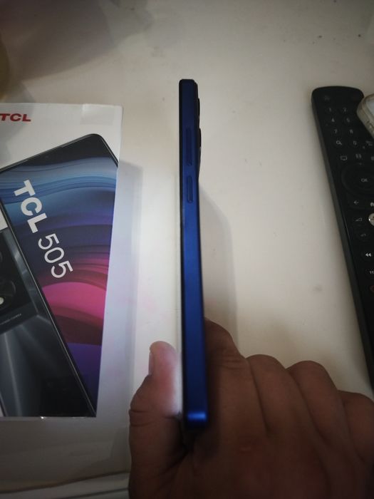 TCL 505 256gb 6+6 ran